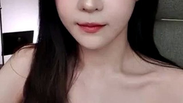 Good-looking Korean female anchor masturbates Korean+BJ live broadcast, ass, stockings, doggy style, Internet celebrity, oral sex, goddess, black stockings, peach butt Season 45