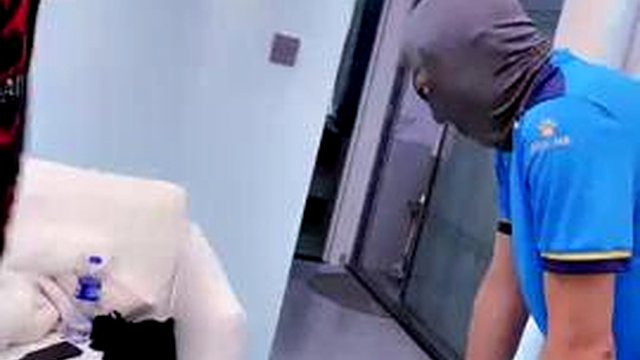 Ballbusting chinois