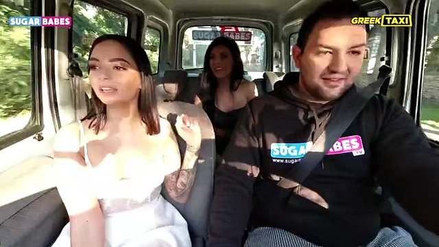 SUGARBABESTV: Sofia Pavlidi i en gresk taxi
