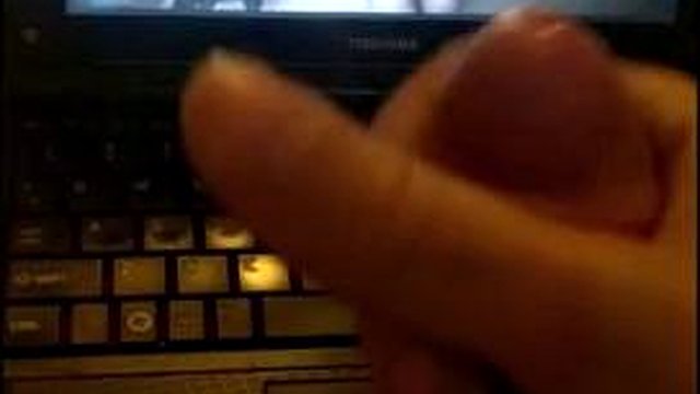 Trhnutí na další bi joi vid