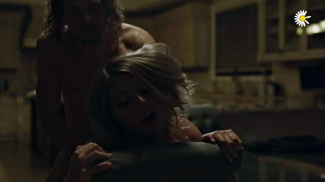 Curvy blonde MILF aunt (Softcore): Big Tits, Big Ass & Babe Porn